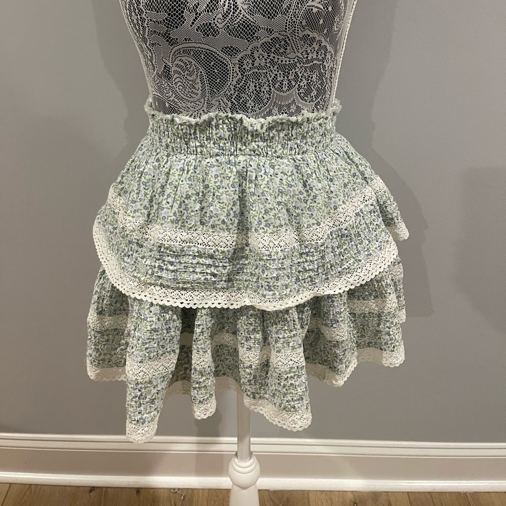 Ruffled skirt